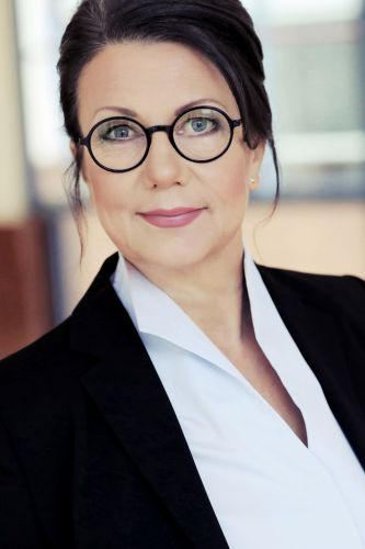 facelounge-business-fotografie-karriere-niedersachsen-oldenburg-shooting-2019-oldenburg-onlocation-foto-studio