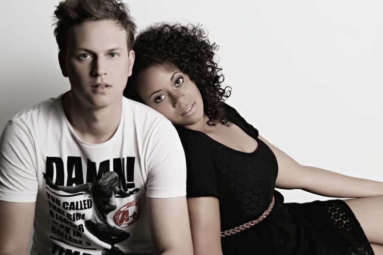 Facelounge von Sima Koocheki ist spezialisiert auf Portrait, Beauty- und Modefotografie
portraitfotos-fotostudio-oldenburg-Facelounge-Portrait-Beauty-Bremen-fotografie-makeup-portfolio-foto-frau-mann.