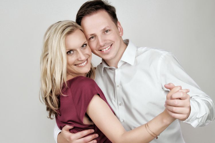 Facelounge von Sima Koocheki ist spezialisiert auf Portrait, Beauty- und Modefotografie
portraitfotos-fotostudio-oldenburg-Facelounge-Portrait-Beauty-Bremen-fotografie-makeup-portfolio-foto-frau-mann.