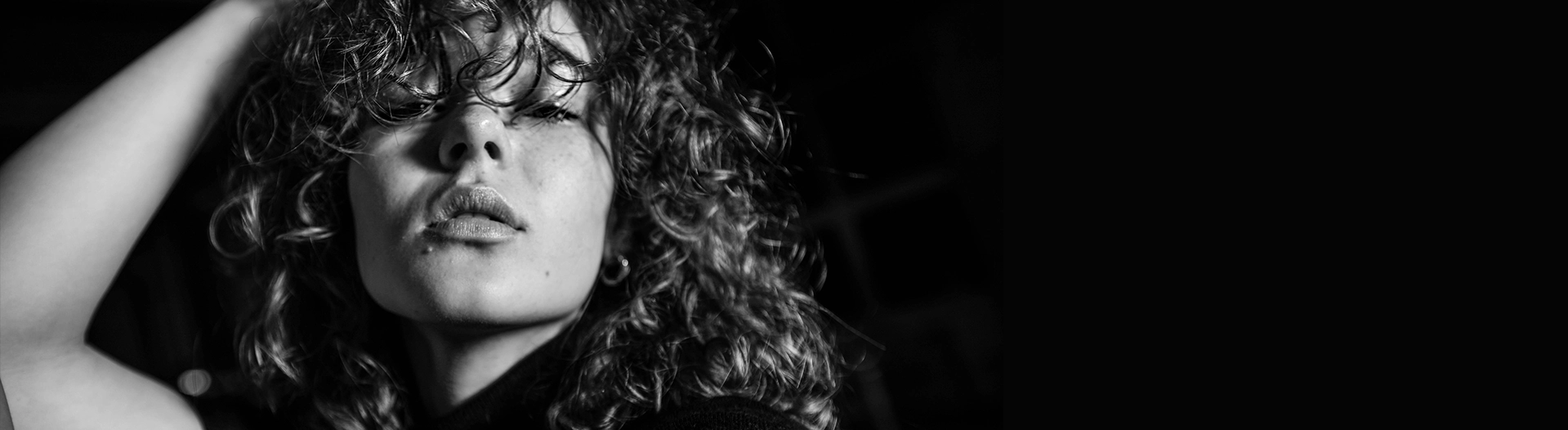 Fotostudio Fotoshoot Styling Porträt Familie Geschäft Hochzeit Makeup Fashion Album Profi Werbefoto Events Industrie Firmen Babybauch Digitalebildbearbeitung Bildretusche Socialmedia